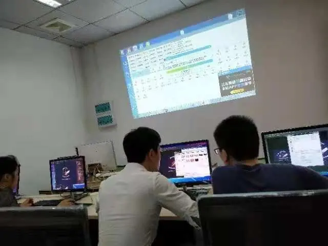 沙井松岗电脑培训学校学费多少？电脑办公学习班与计算机技术培训费用详解